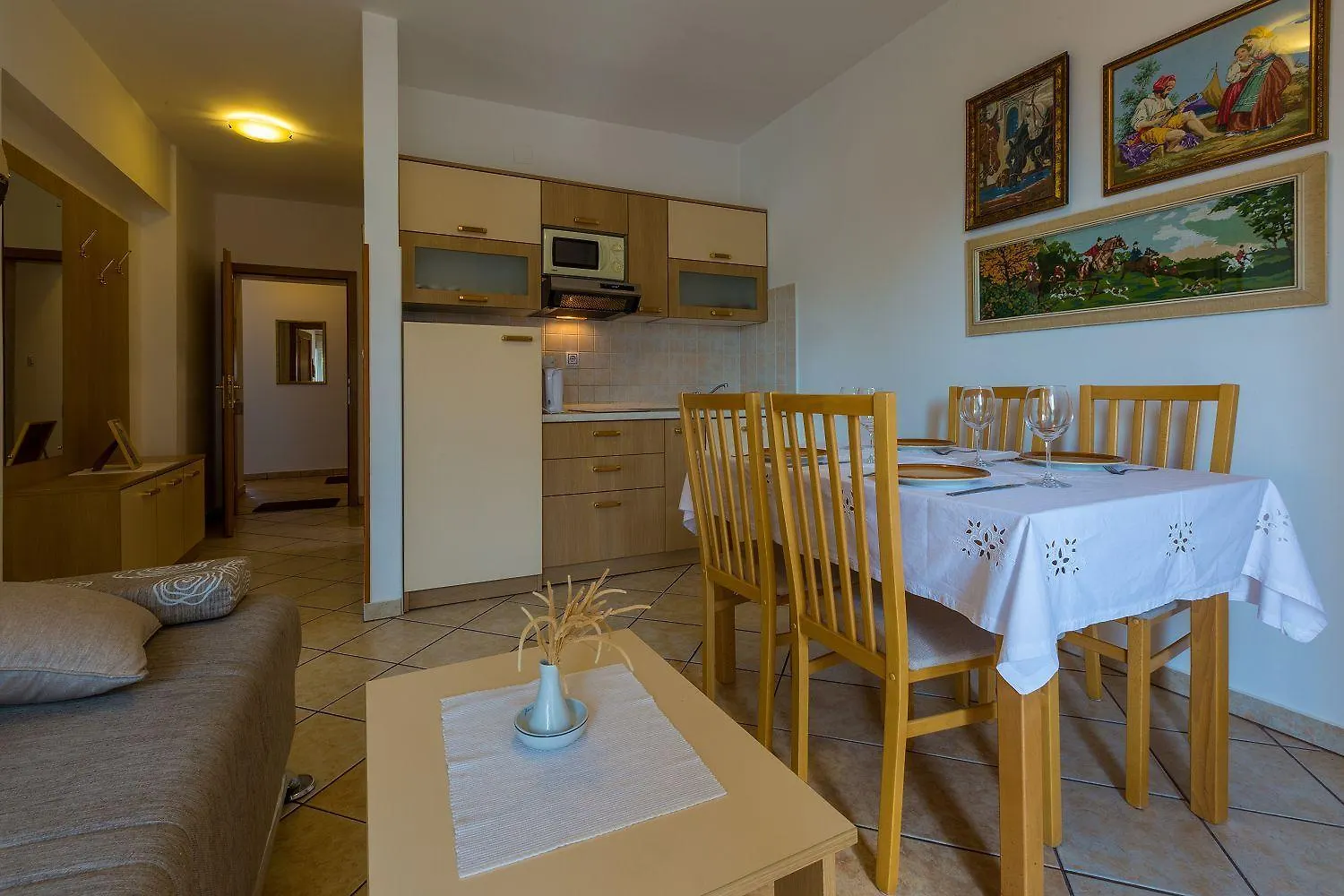 Traumhaftes Apartment Nur 100 Meter Zum Strand Mit Sauna, Jacuzzi, Meerblick Dramalj